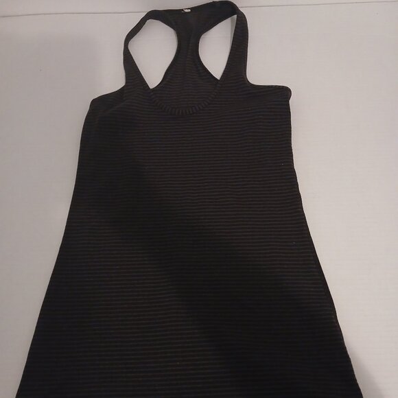 Lululemon Tank Racerback Striped Top 12 ptp - Picture 3 of 7